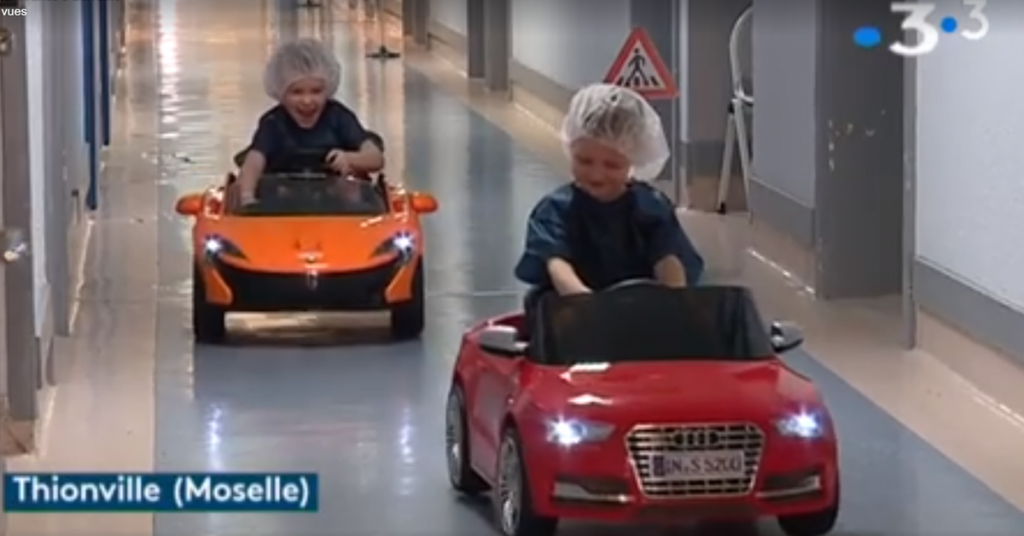 hopital-thionville-enfant-voiture