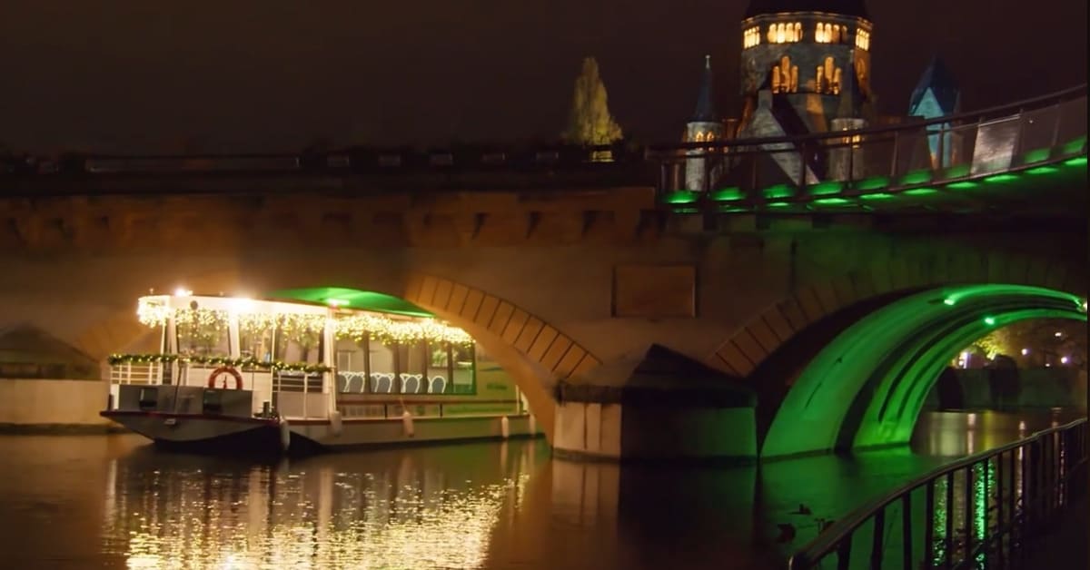 Metz : Des balades de Noël sur la Moselle avec vin et chocolat chaud